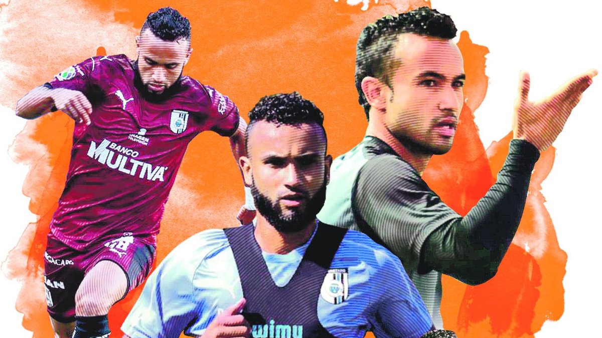 Sierra ahora defiende la camiseta del Querétaro de México.