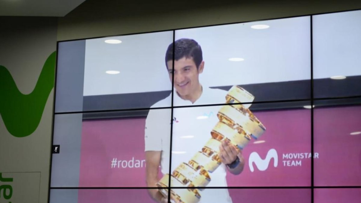 El homenaje que se le hizo a Richard Carapaz en España fue transmitido en Quito.