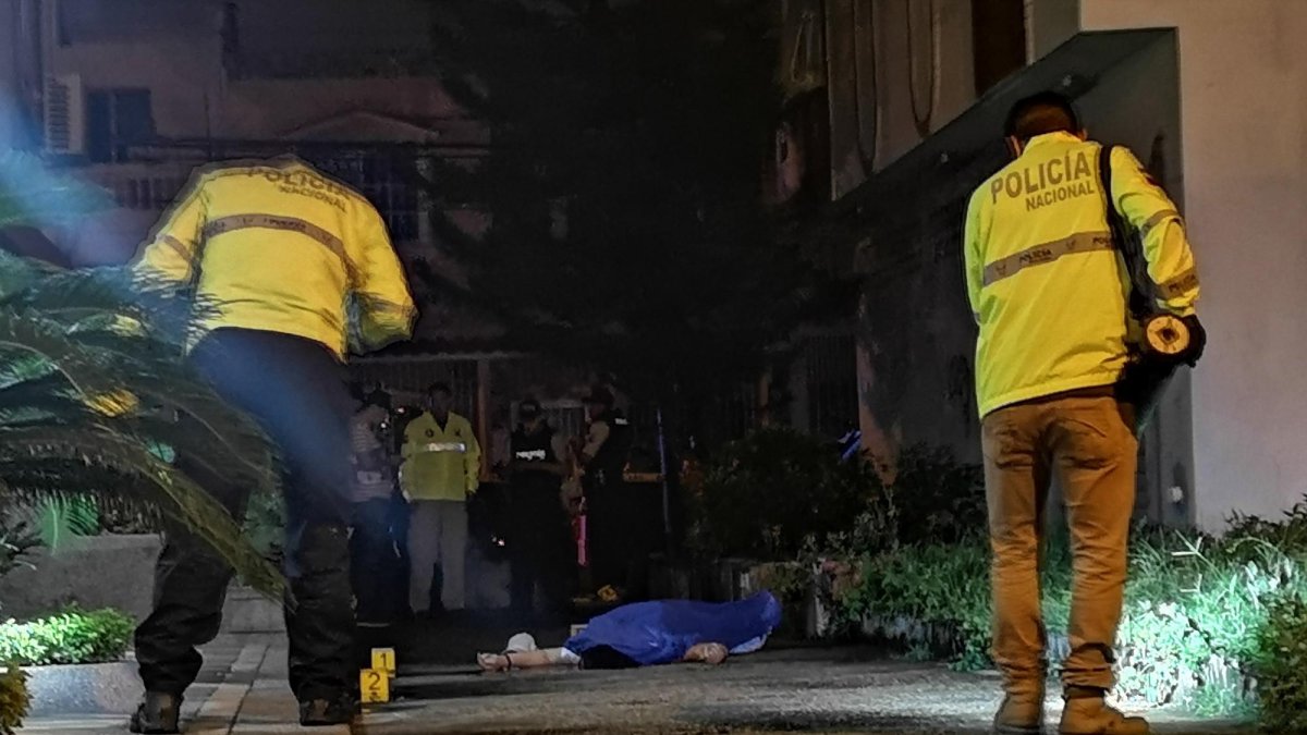 El cuerpo de Bolívar Mora Flores quedó tendido en un callejón de Sauces 2.