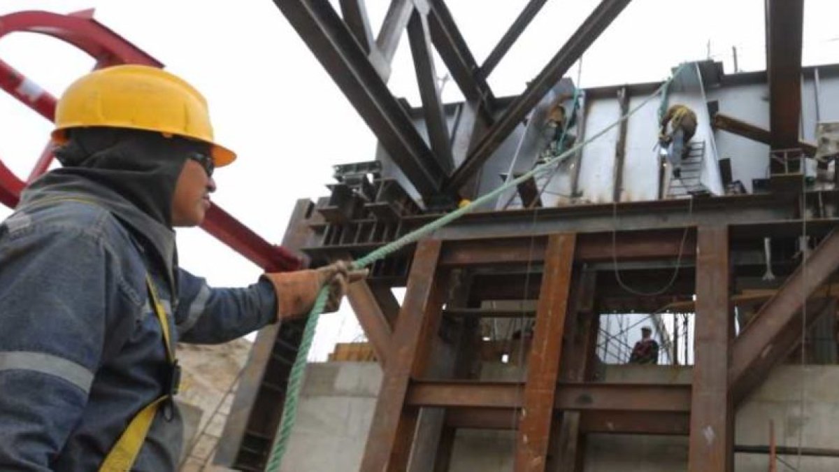 Imagen referencial. A partir de las 22:00, la circulación estará restringida en todos los carriles de este puente.