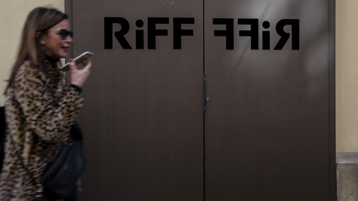 El restaurante ha cerrado la atención al público mientras se esclarece el caso.