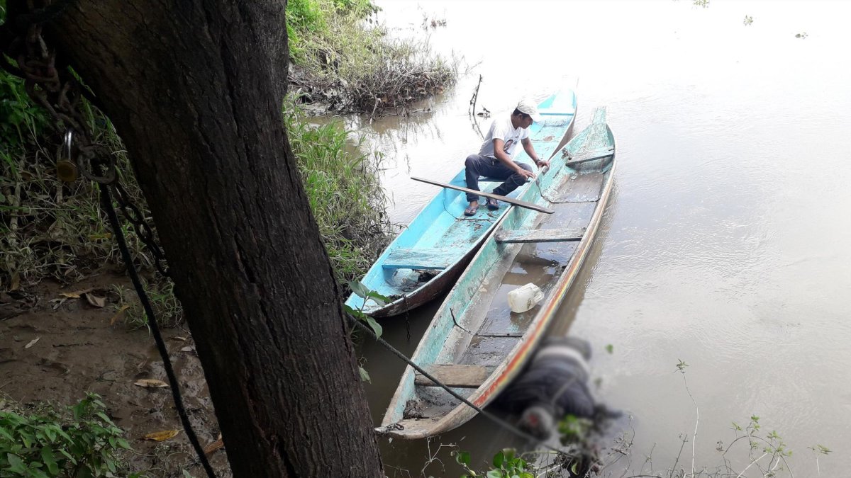 El cuerpo se encontraban a pocos metros del Puente Narcisa de Jesús que une a Daule con Nobol.
