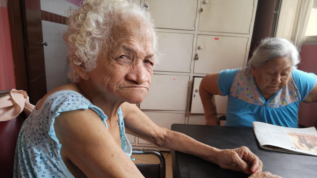 Memoria. Tomasa Plúas no sabe dónde está su familia.