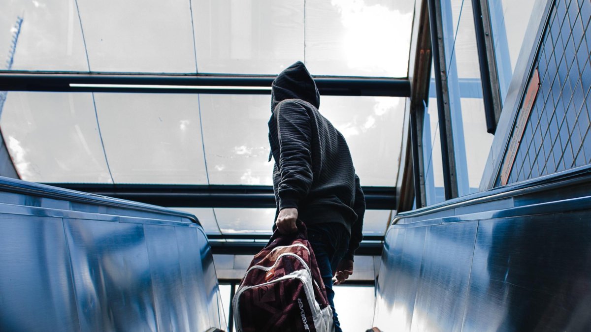 Imagen referencial. El joven ya registraba un historial por incendiar casas y vehículos.