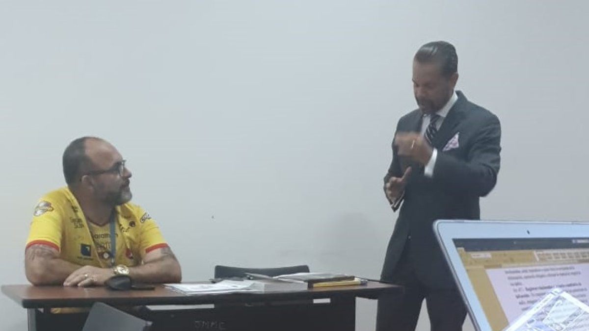 El proceso que siguió Vito Muñoz contra Hannibal Vela se definió en días pasados.