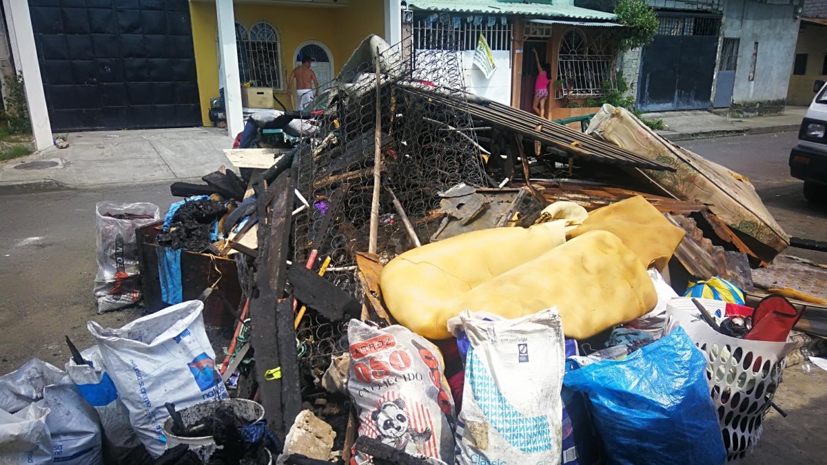 Hubo daños materiales y también la pérdida de su perro Tontín.