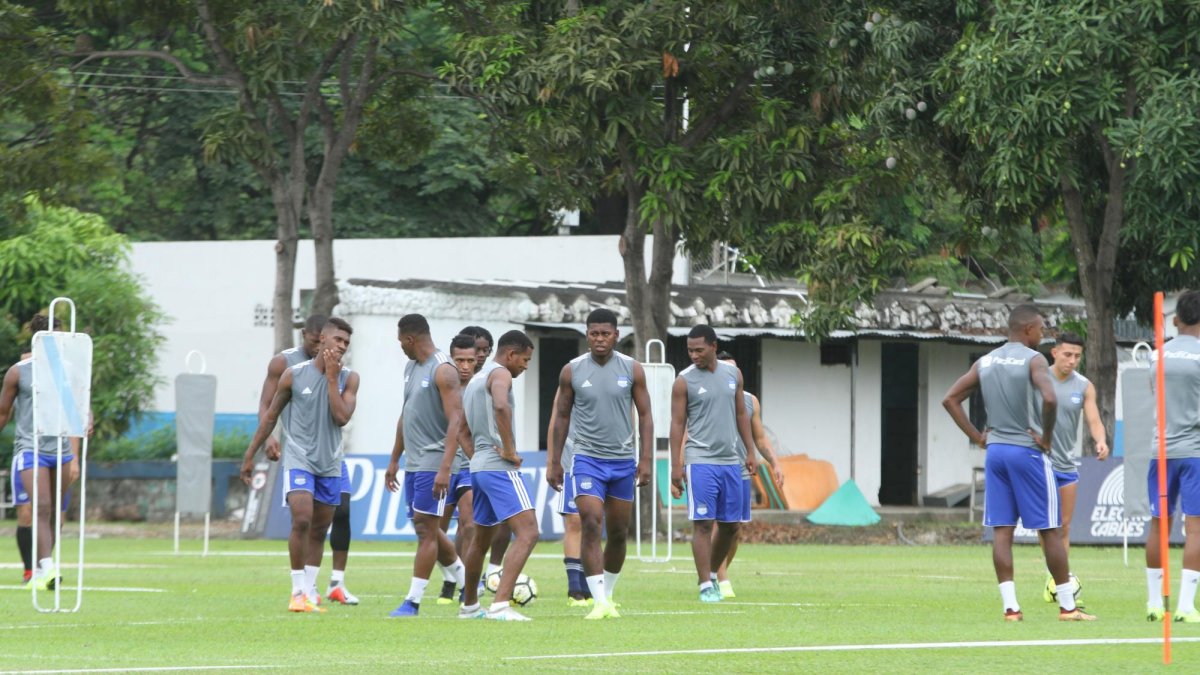 Emelec en la Libertadores apenas ha conseguido dos de los seis puntos en disputa, mientras que el rival ha sumado las seis unidades en dos partidos.