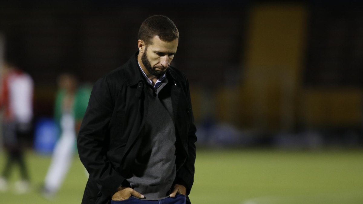 Francisco Correa llevó al equipo a la Serie A después de 30 años. La dirigencia espera que regrese.