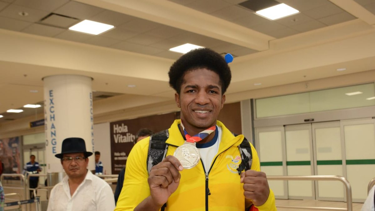 “La medalla olímpica es un sueño, pero esto es paso a paso. Ahora todo el equipo debe descansar para volver con fuerza”, dijo.