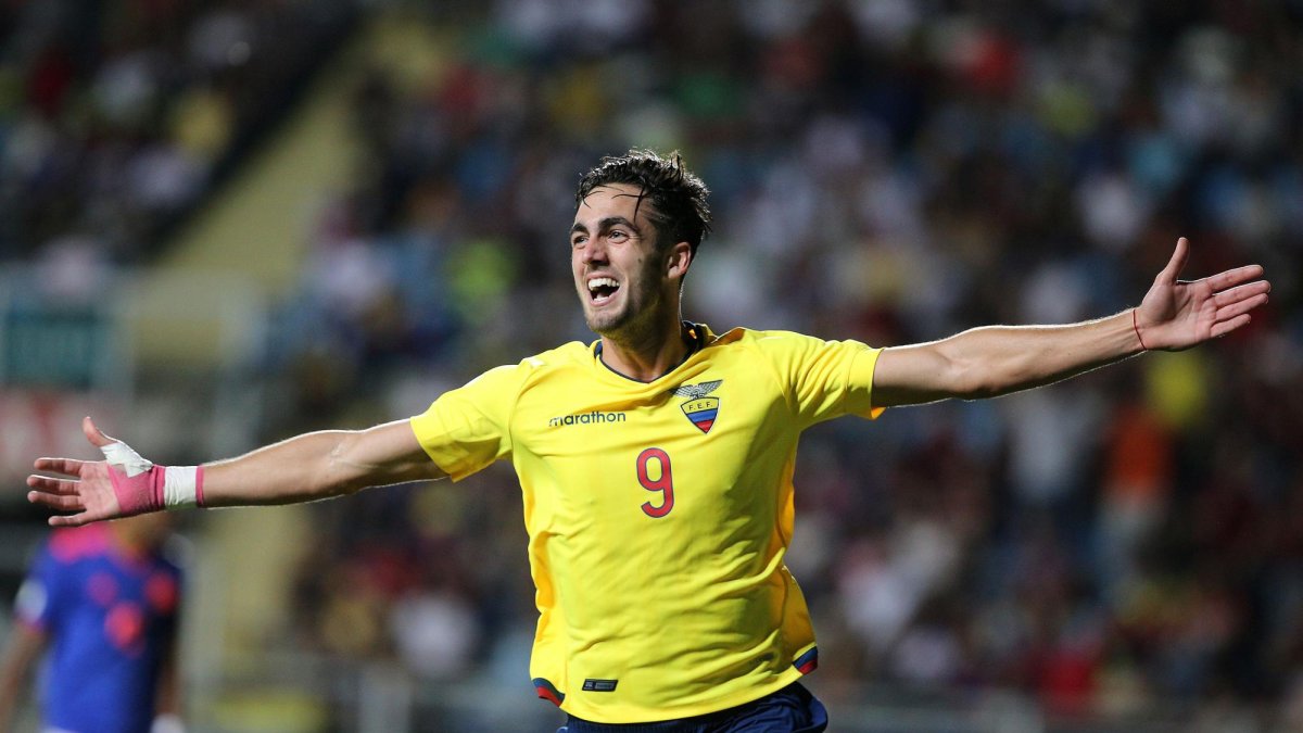 Leonardo Campana celebra de la anotación a Colombia.