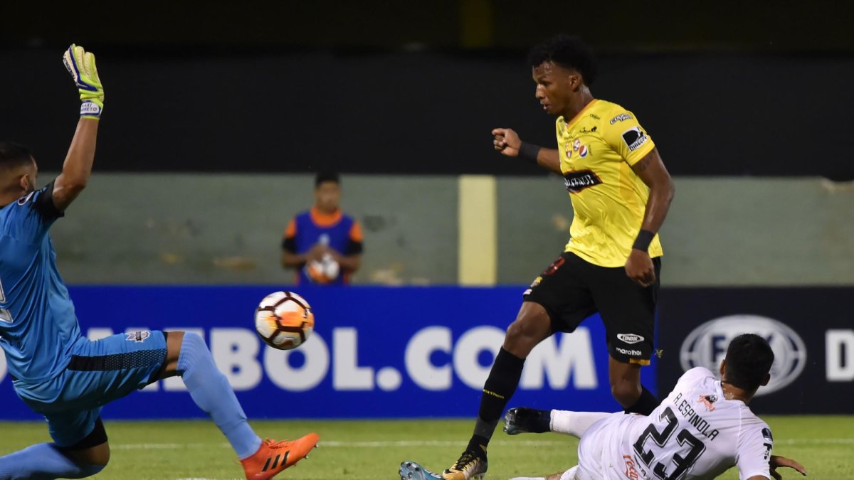 Aimar se quedará en Ecuador luego que el libro de pases del fútbol brasileño se cerró.