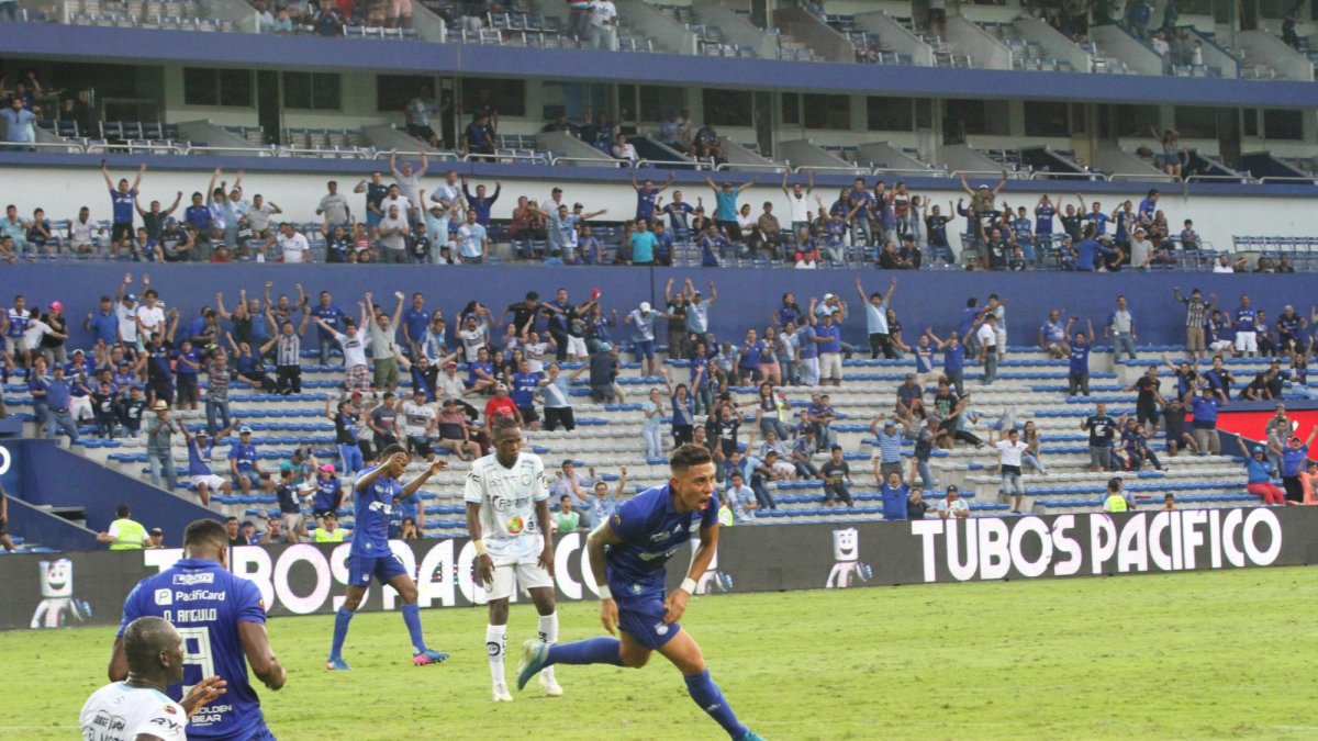 Referencial. Para el partido entre Emelec y Liga de Quito se desplegarán medidas de seguridad.