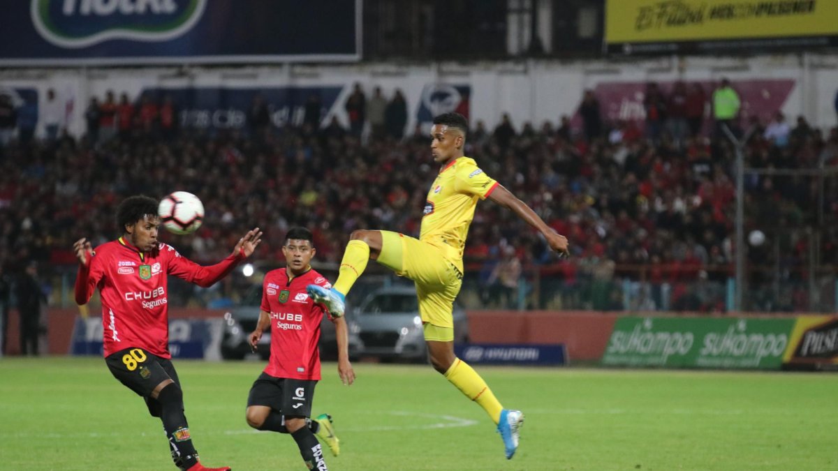 Con este resultado Barcelona sumó 43 puntos y subió, de manera provisional, al cuarto lugar.