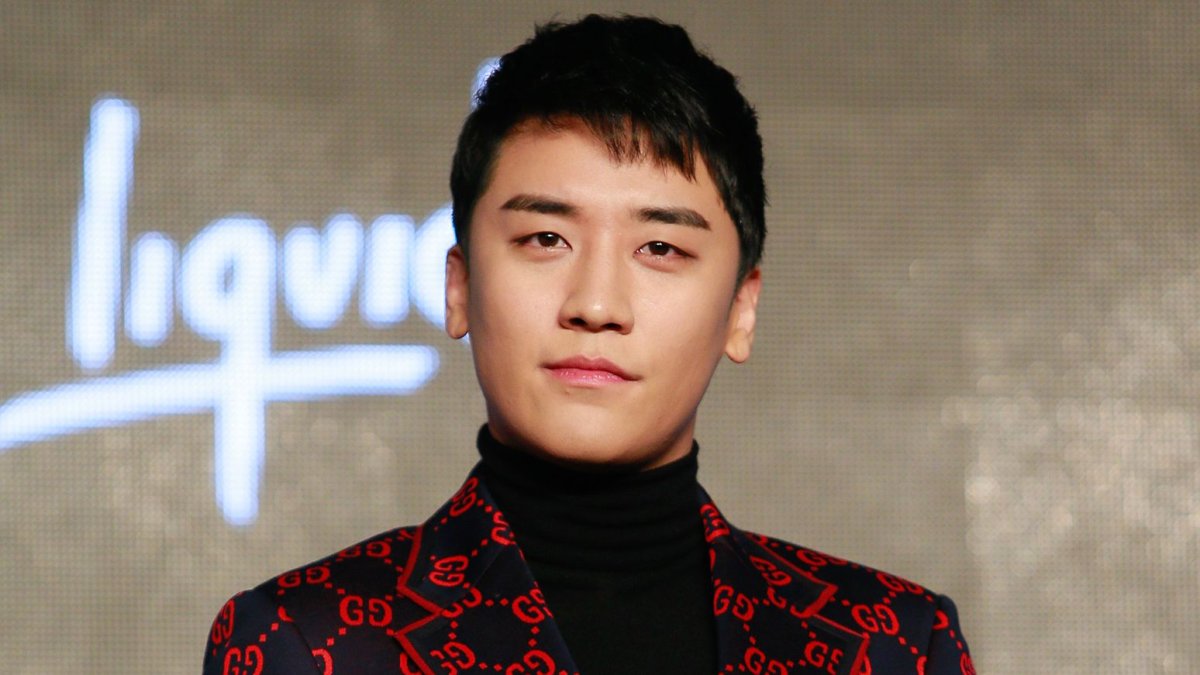 La caída en desgracia de Seungri, de 28 años y antiguo líder de Big Bang, una de las principales bandas de K-pop, se remonta a principios de año.