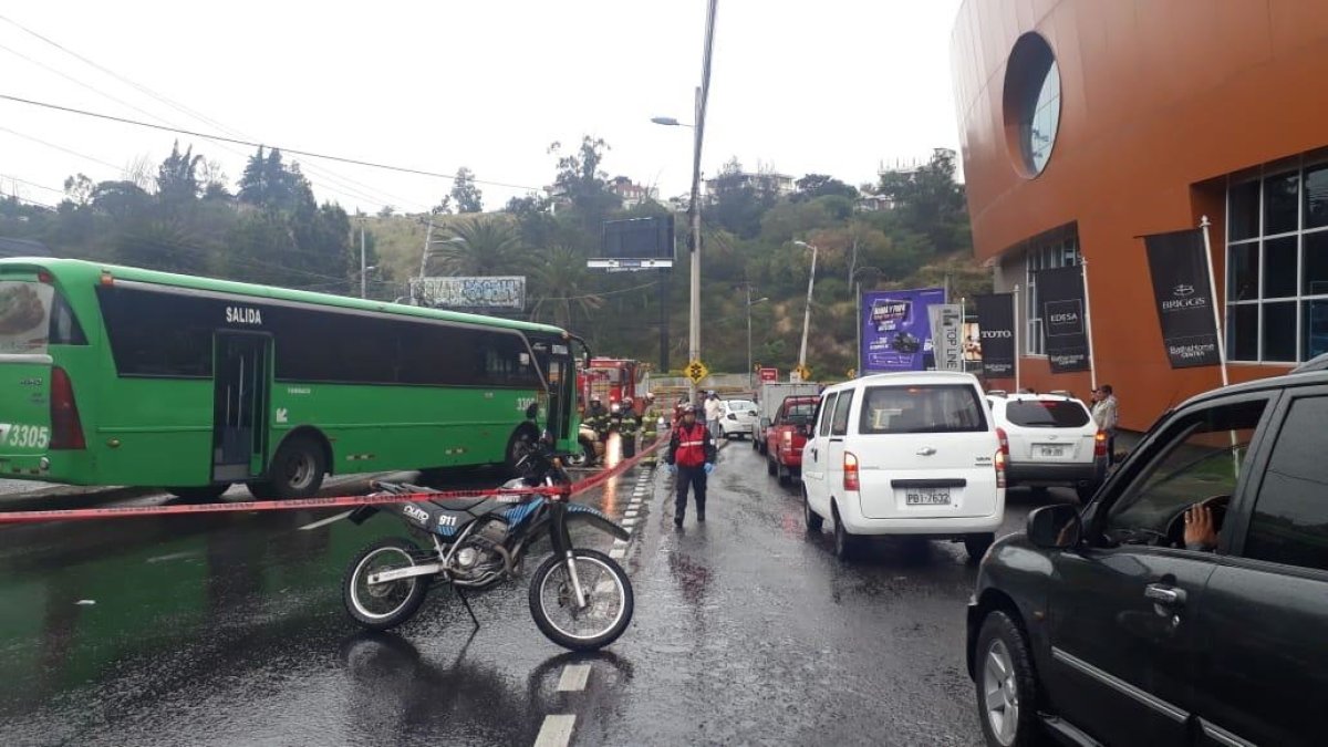 El lugar fue acordonado para las investigaciones respectivas.