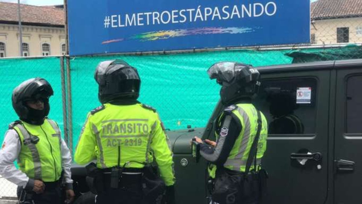 La AMT aclaró que Yunda (que se posesionará el próximo 14 de mayo) no recibió una multa, ni infracción alguna, sino un llamado de atención por dejar su automotor en un lugar no permitido.