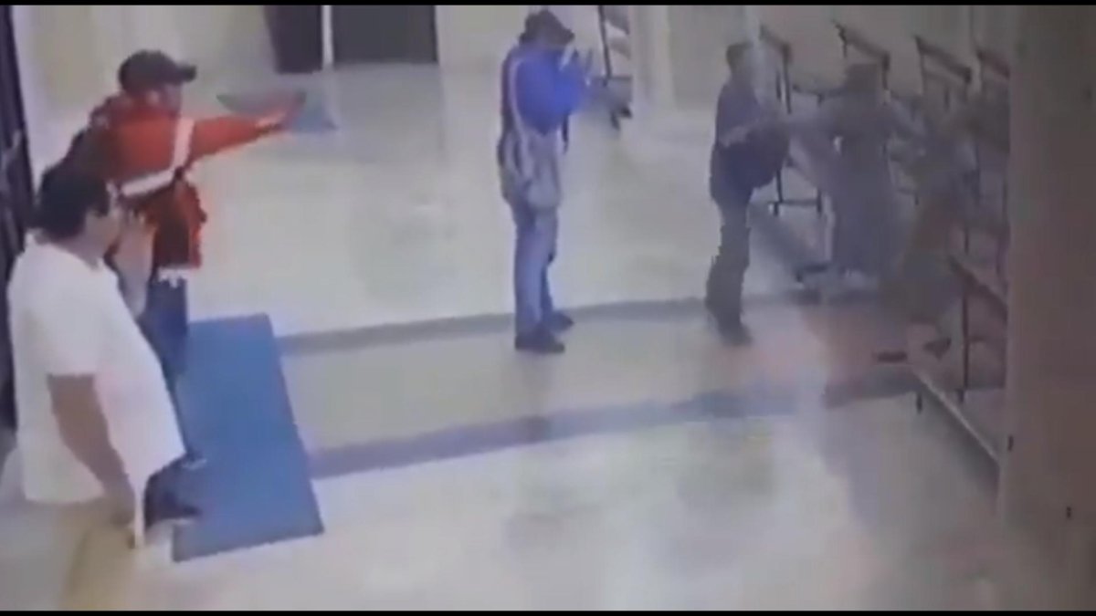 Videos difundidos en redes sociales mostraron imágenes del robo.