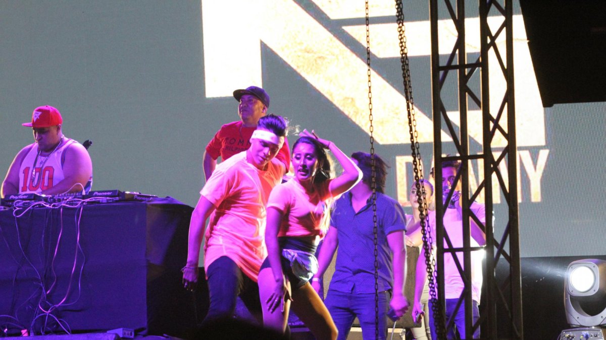 Los fanáticos causaron desmanes porque el festival terminó abruptamente.