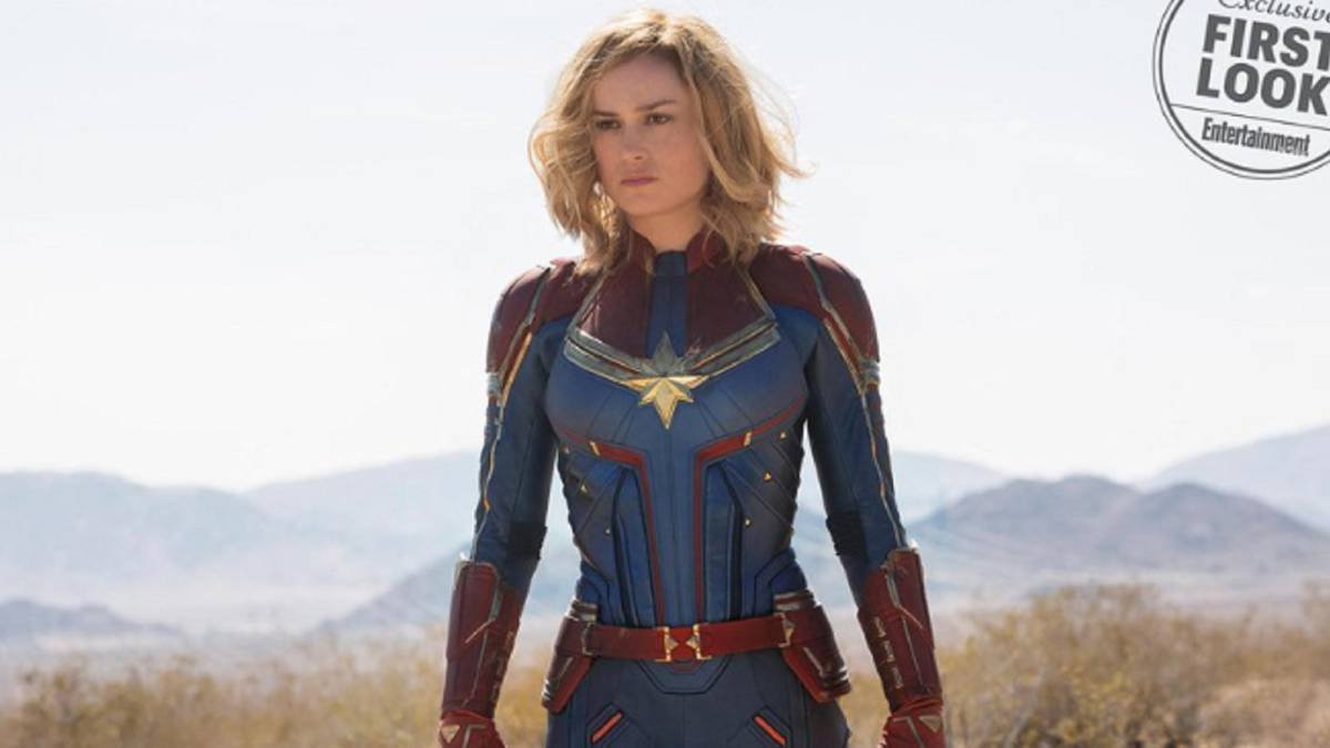 Brie Larson interpreta a Carol Danvers en la película Capitana Marvel.