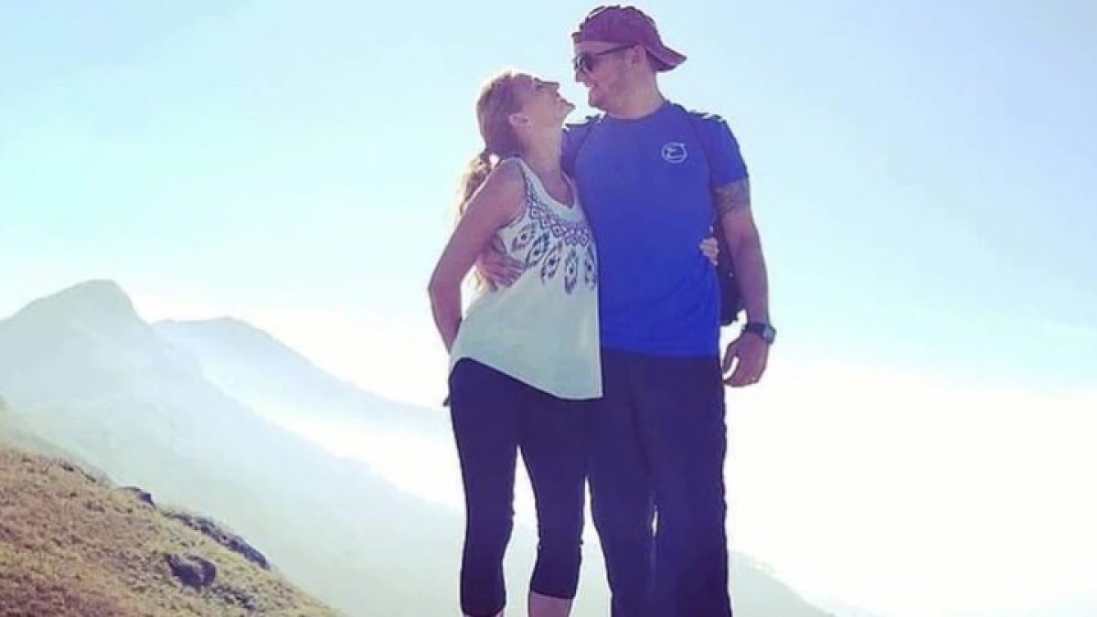 Paul Connell se suicidó después de volver de un viaje a Nepal con su esposa.