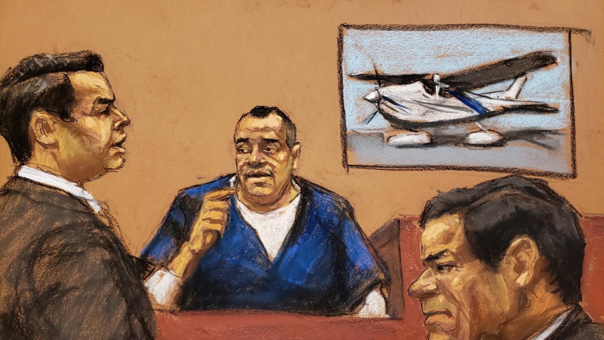 Retrato del fiscal federal, Attorney Anthony Nardozzi mientras interroga al testigo protegido Isaías Valdéz Ríos sobre los violentos asesinatos supuestamente cometidos por Joaquín ‘El Chapo’ Guzmán.