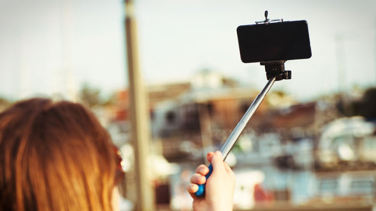 El hombre visitaba con unos amigos las cascadas Kalagala, en el centro de Uganda, un lugar popular entre los canoístas por sus rápidos, cuando ocurrió el accidente.