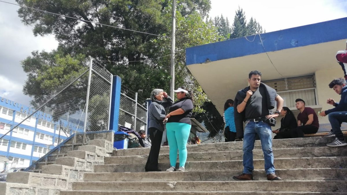 El joven falleció repentinamente por una enfermedad. Ella no cuenta con los medios para cubrir los gastos funerarios.