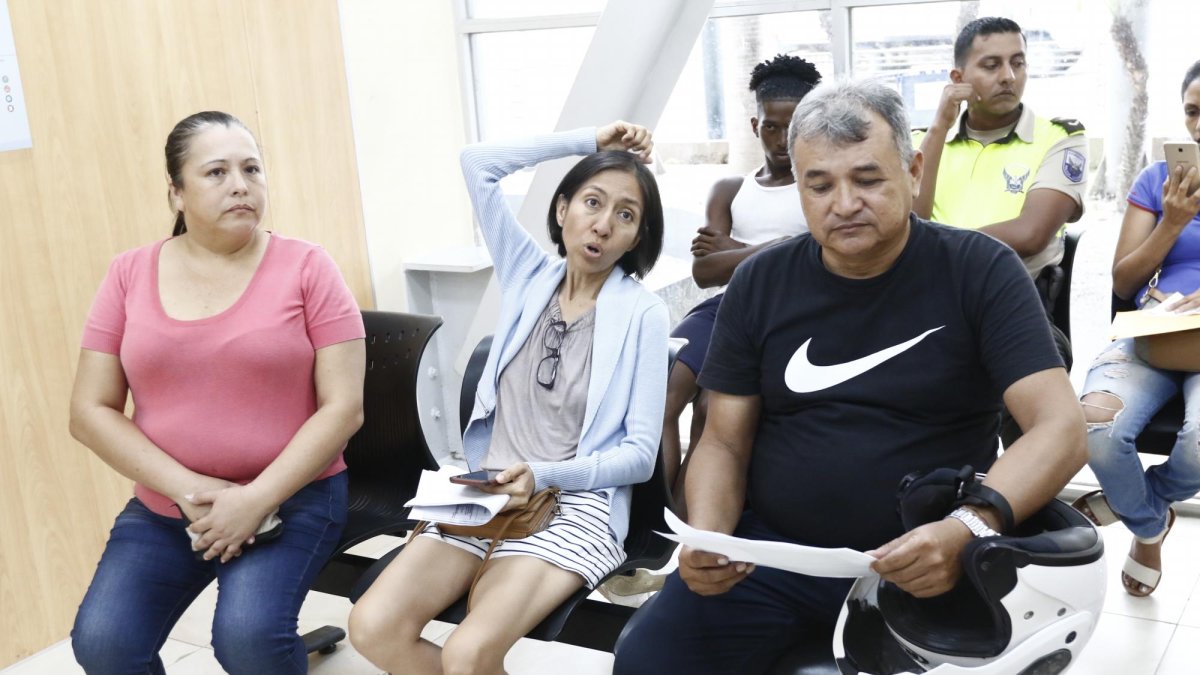 Un hombre lo llamó haciéndose pasar por su sobrino para que le deposite $300, para quedar liberado de una presunta detención.