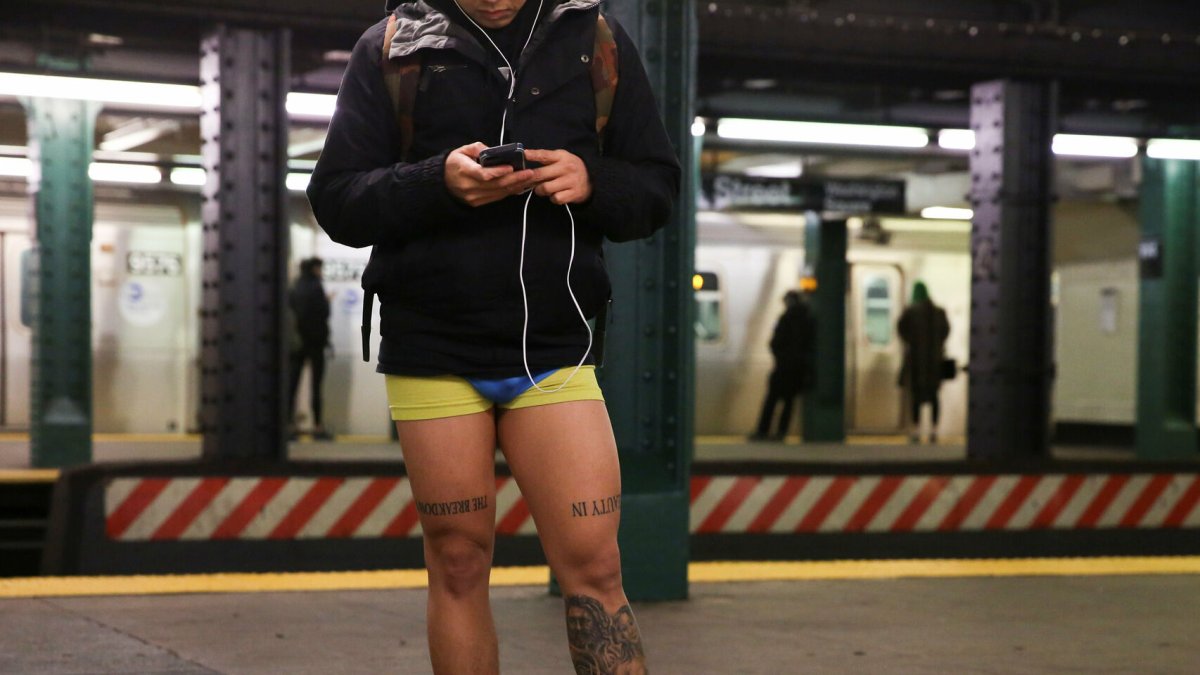 El evento comenzó en Nueva York en el 2002. Hoy se realiza en diversas partes del mundo como Londres, Berlín y  Praga.