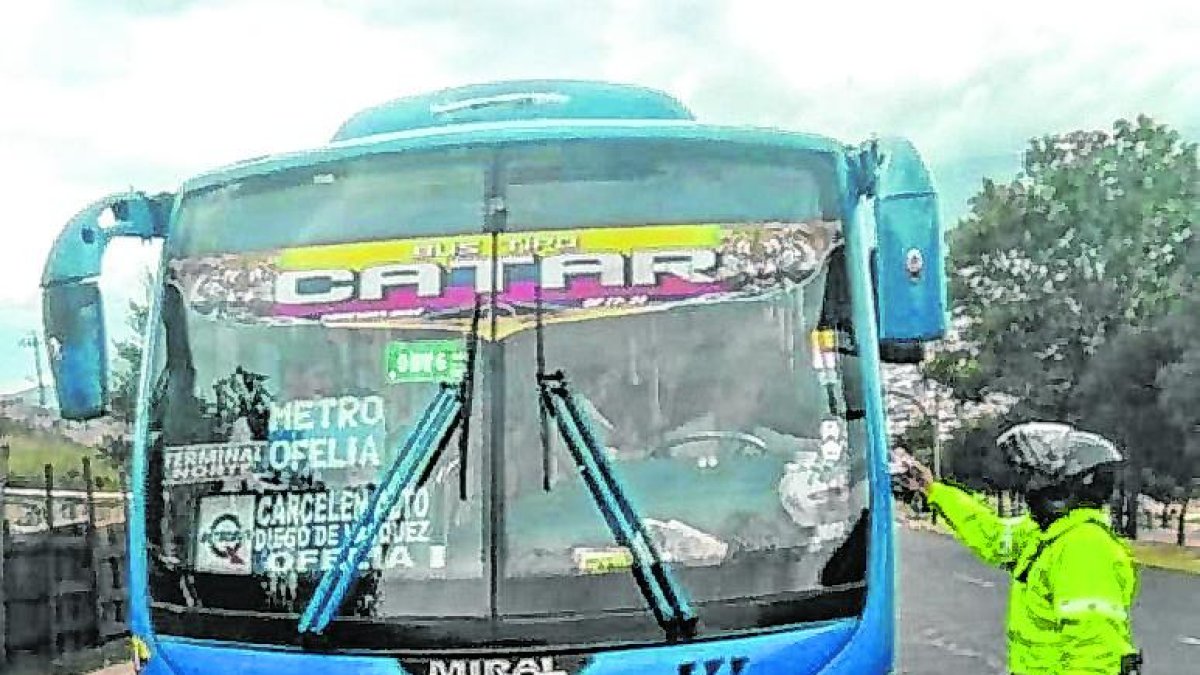 La unidad sigue en circulación, pero la persona que ocasionó el incidente no podrá conducirla.