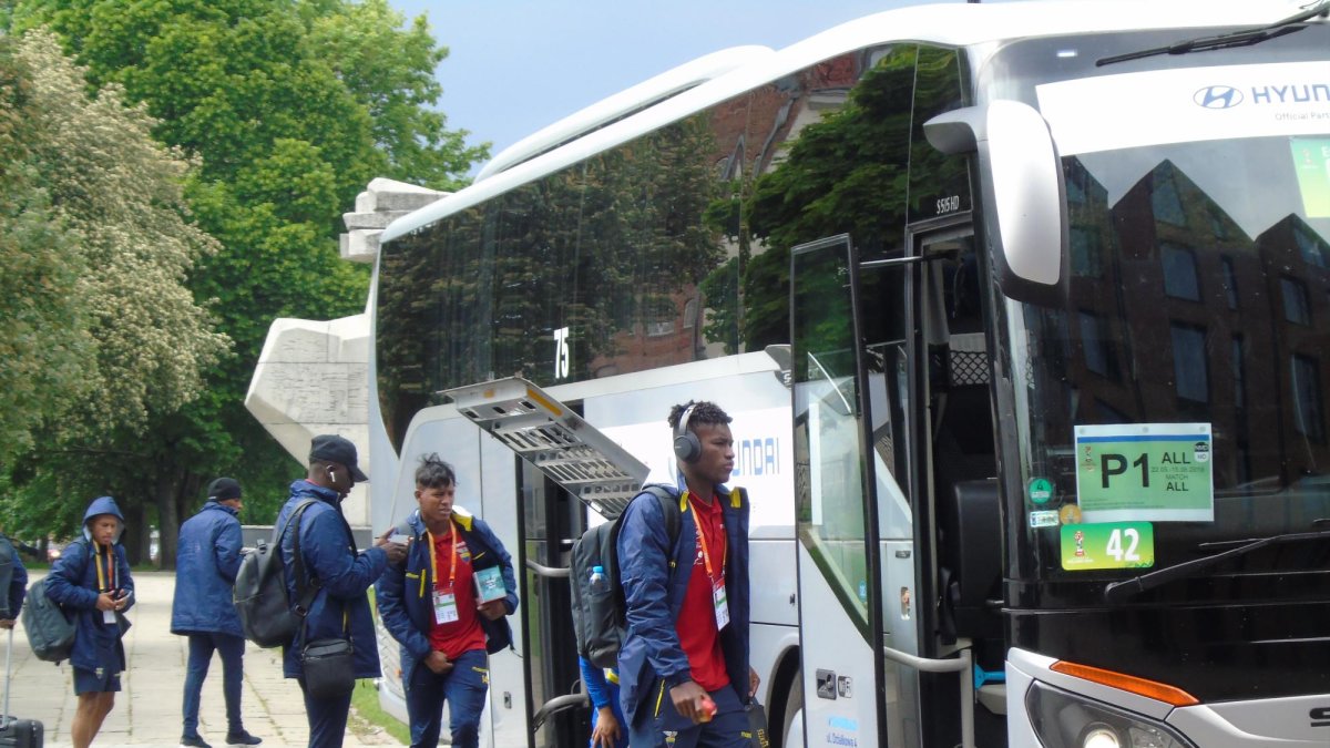 Los ecuatorianos ya están en su última casa para disputar su permanencia en el Mundial de la categoría.