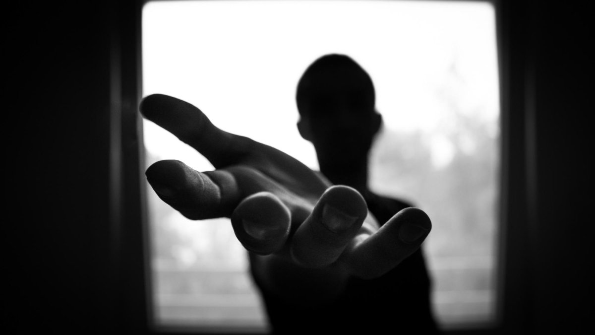 Referencial. El hombre había sido arrestado por robo y agresión.