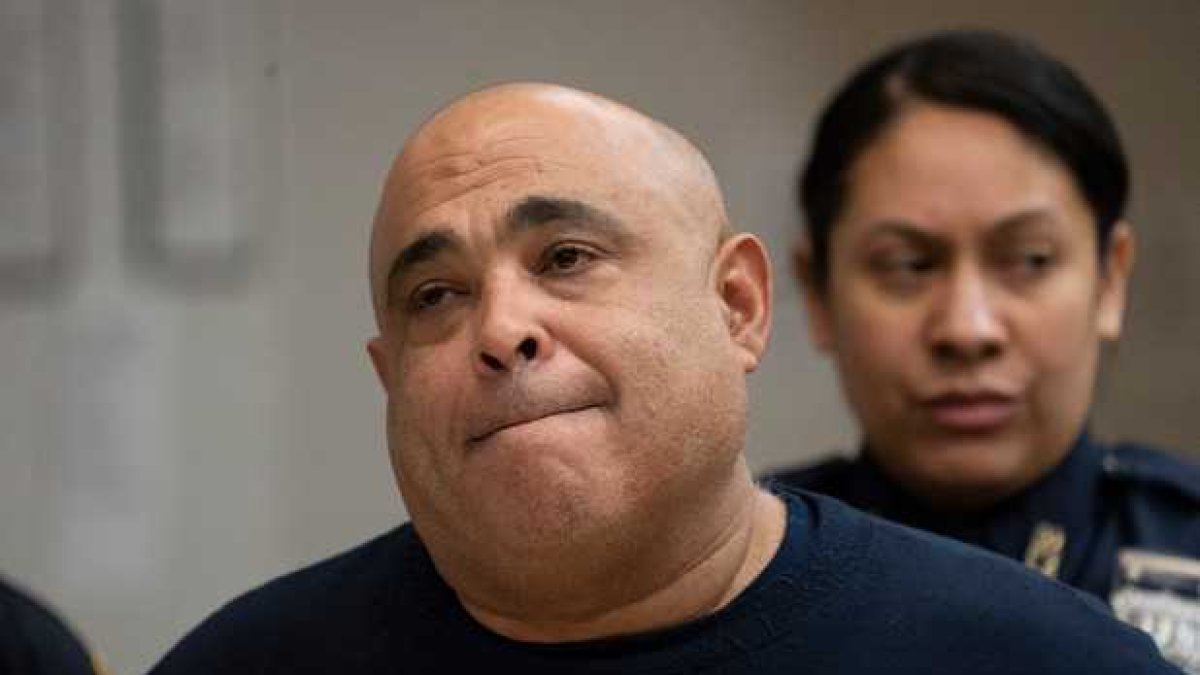 El acusado, Carlos Medina, trabajaba en el Servicio Postal de los Estados Unidos.