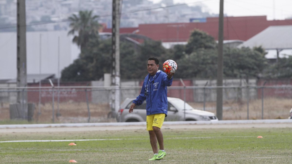 Javier Rodríguez es el entrenador que busca hacer realidad de quedarse con uno de los cuatro cupos que hay disponible.
