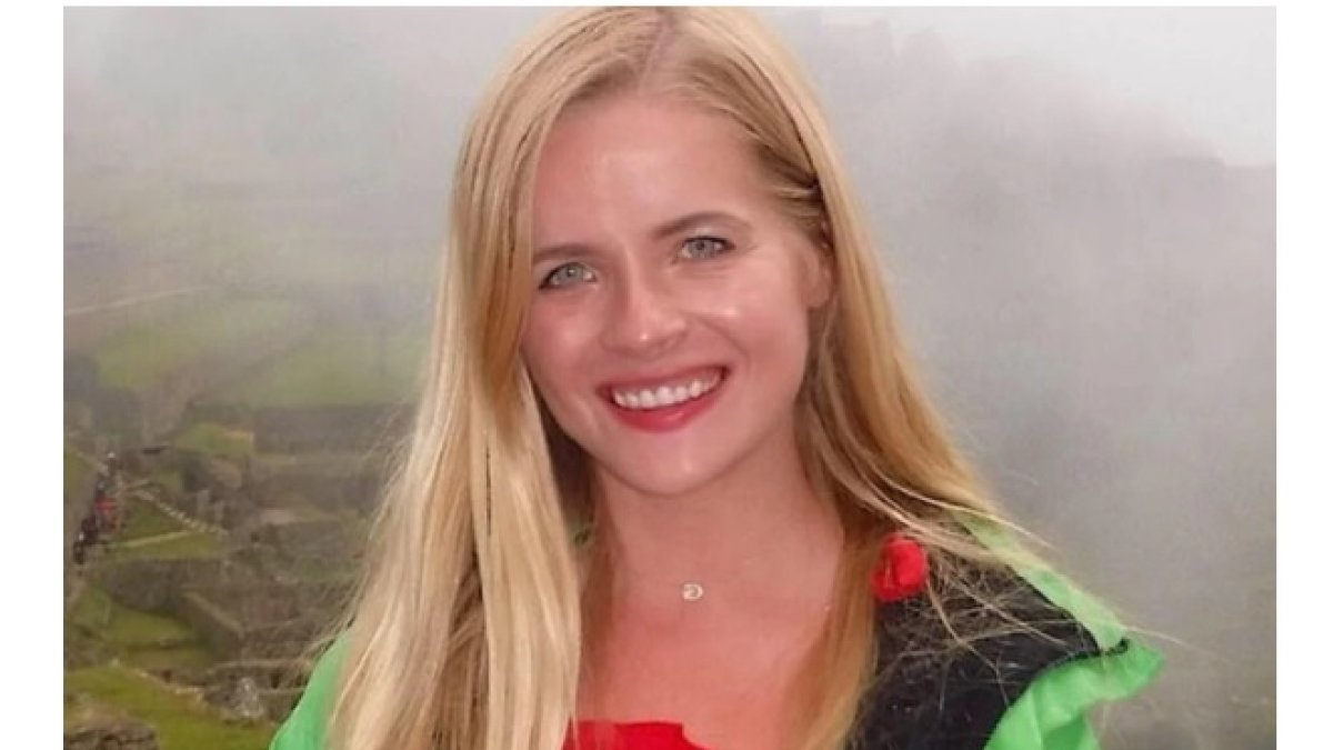 Alexandria era miembro de la fraternidad Alpha Kappa Psi y presidenta del club de golf.