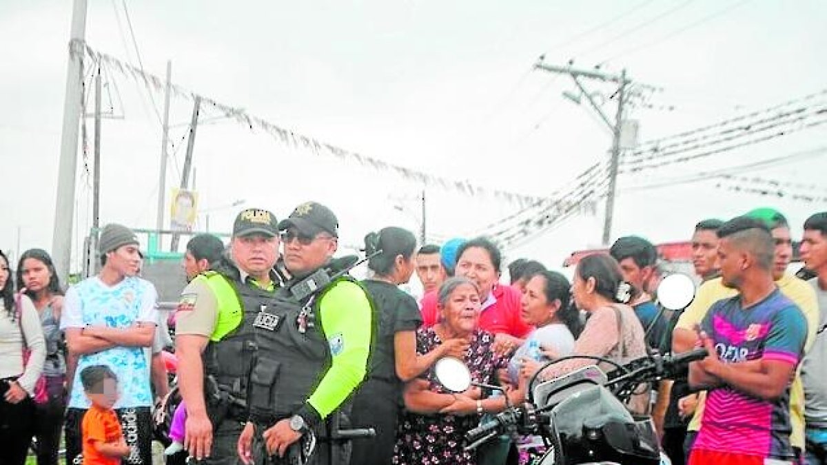 Familiares de la víctima y vecinos de la comunidad San Jacinto quedaron impactados por lo sucedido.