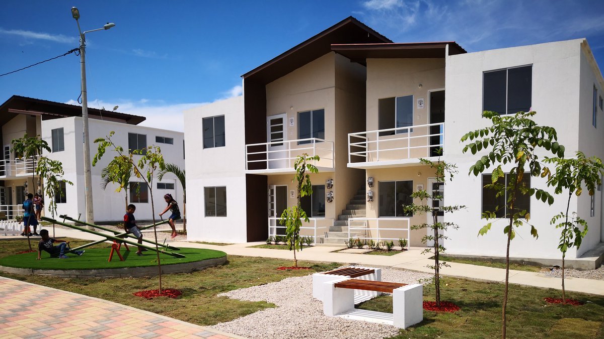 Este plan habitacional busca reducir las brechas de desigualdad social y asegurar el acceso universal a servicios básicos de las comunidades que las habitan.