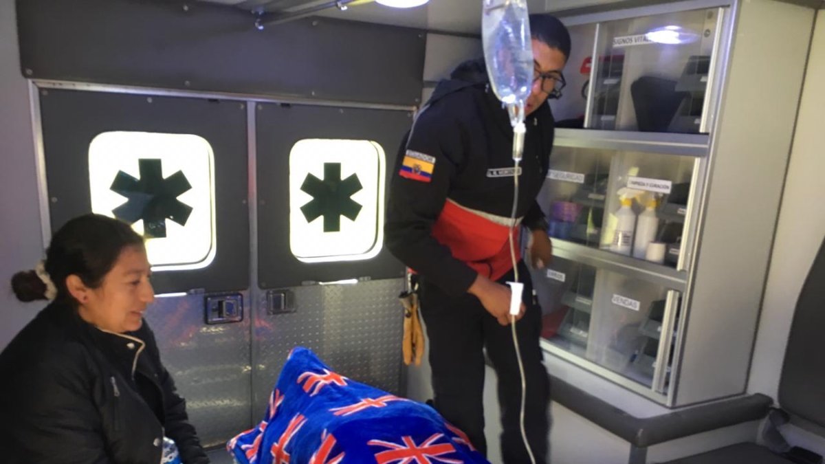 Los ocho excursionistas extraviados en la zona de la laguna de Puruhanta fueron encontrados con vida.