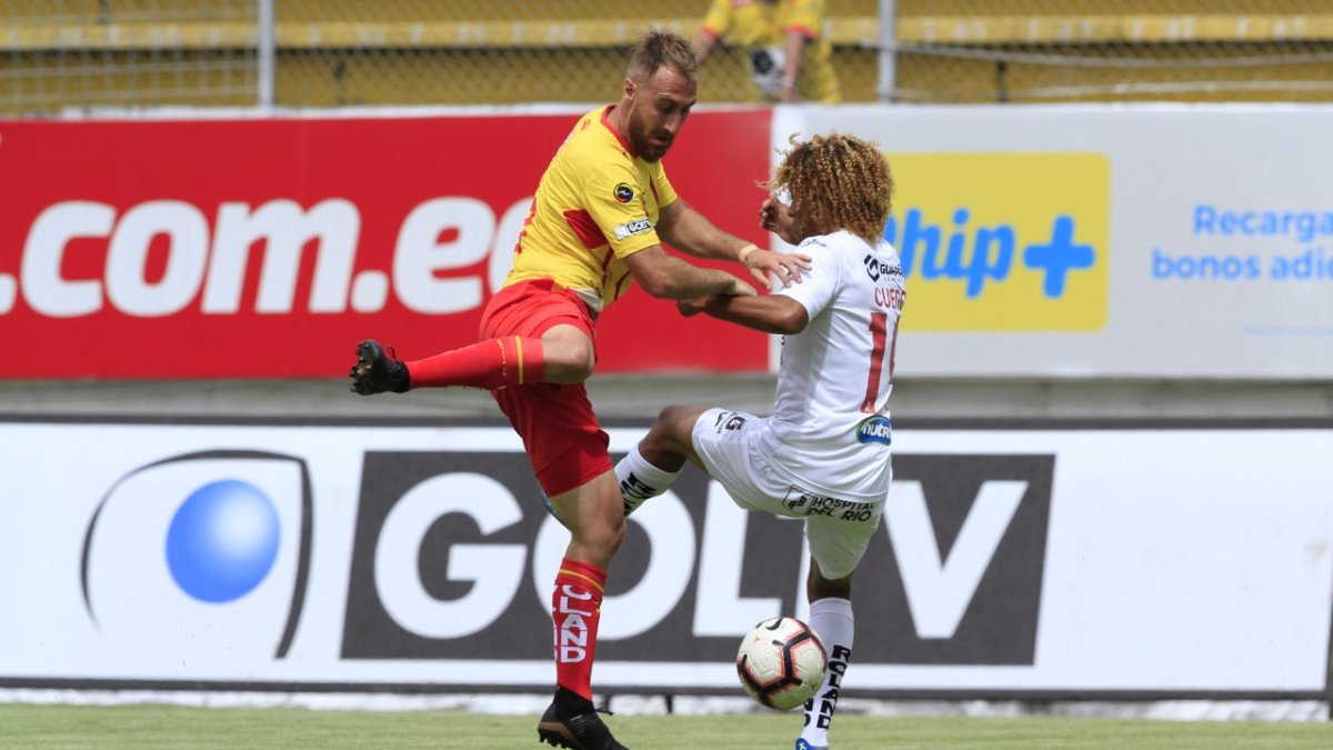 El resultado terminó a favor del Papá por un tanto.