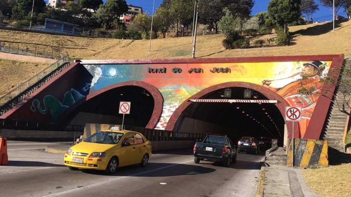 Esta obra artística está enfocada en destacar la riqueza cultural y musical ecuatoriano.