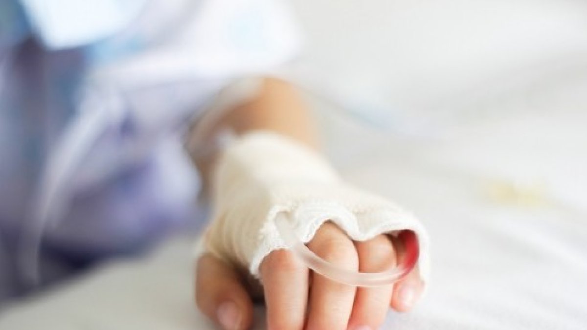 Una pequeña y sus padres se intoxicaron.