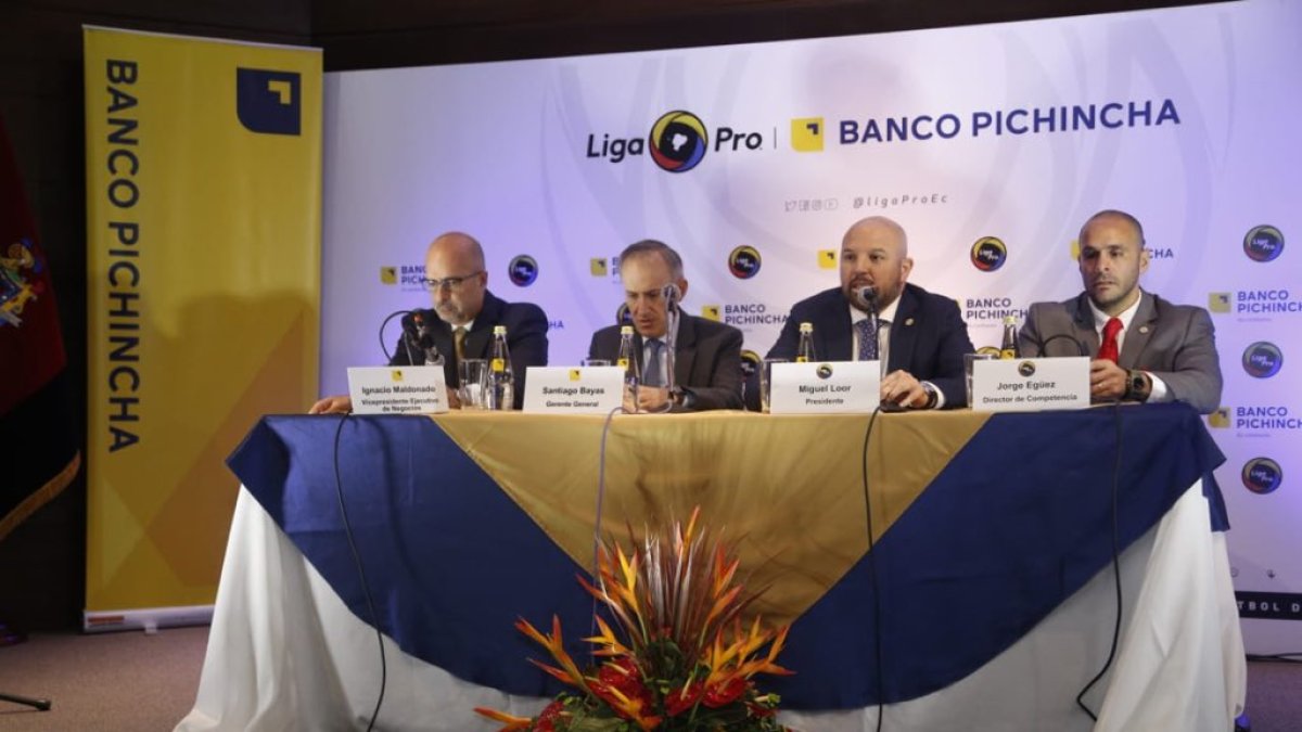 Loor indicó que el nuevo auspiciante corresponde a un compromiso con el deporte ecuatoriano, dado que dicha entidad bancaria lleva años vinculada con el fútbol nacional.