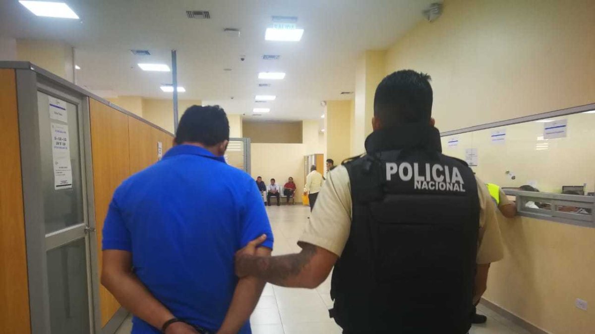 El capturado estaba acompañado de otra persona, quien logró escapar.