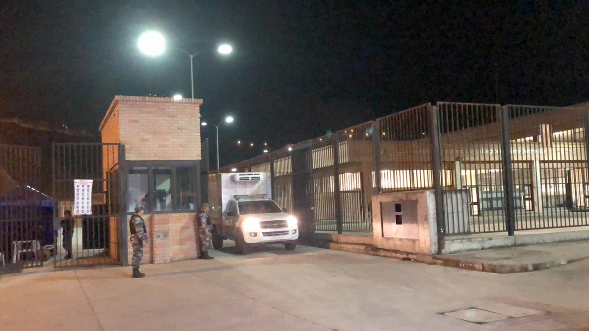 La víctima fue identificada como Juan, alias “Gato Tupiñán”, y de acuerdo a los datos preliminares entregados por el SNAI, se trataría de un posible suicidio.