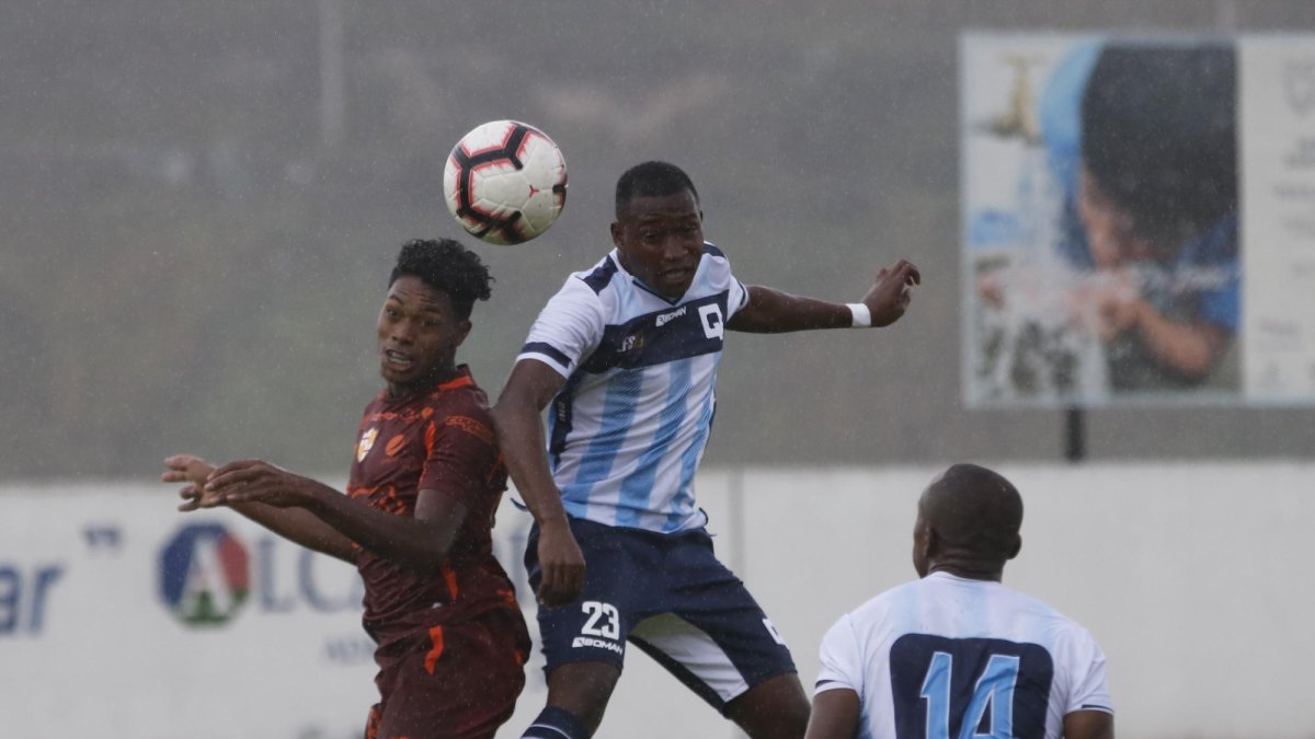 Con la participación de reconocidos jugadores como Alex Colón, Fernando Hidalgo, Patricio Avilés y Carlos Castro, el aliado de Deportivo Quito cayó por 2-0 en su presentación como parte del torneo de Imbabura.