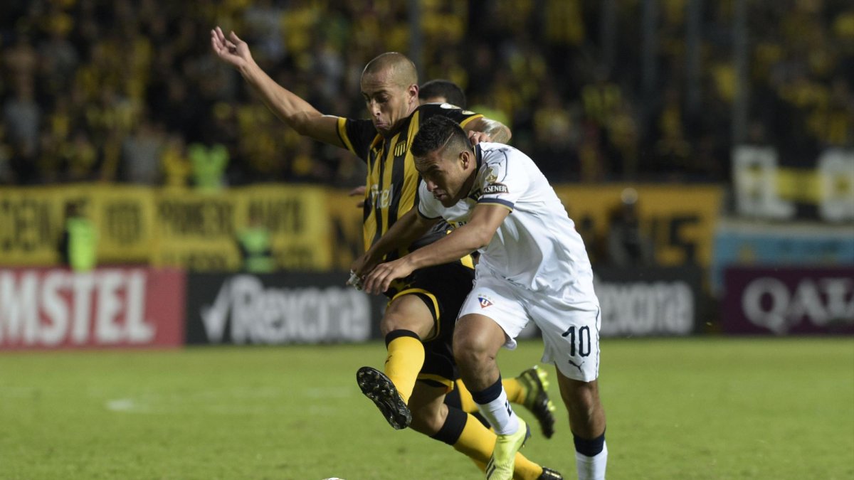 Con este resultado, Peñarol se afianzó en el liderato con 9 puntos, seguido por Flamengo con 6, Liga con 4 y San José de Bolivia con 1.