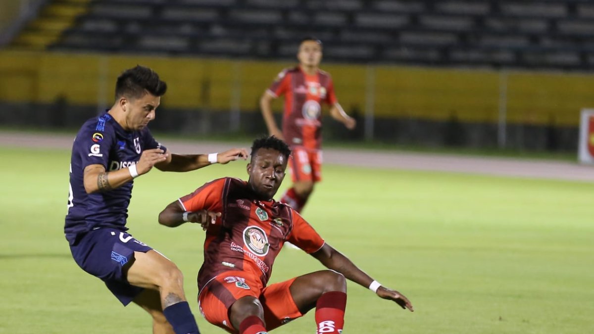 Católica consiguió el único tanto de la noche.