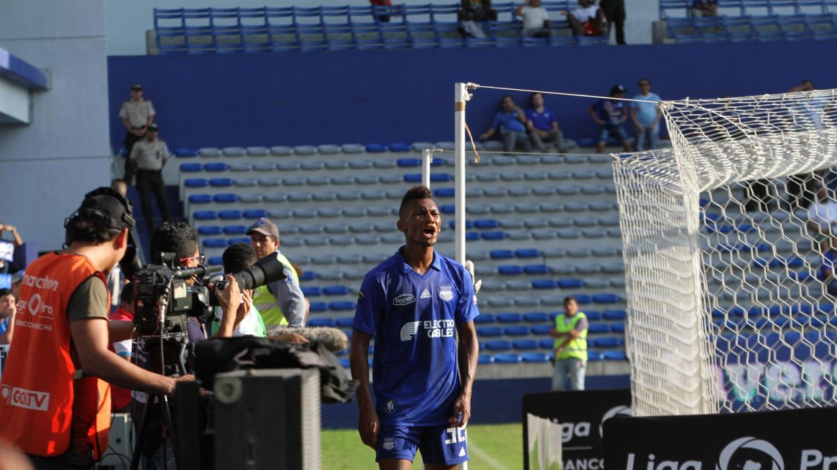 Bryan Cabezas, el extremo zurdo que fue estelar contra Cruzeiro y Macará, expresó su tranquilidad y confianza por la victoria obtenida contra el cuadro ambateño.