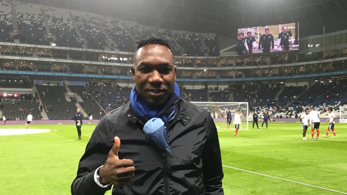 El exjugador ecuatoriano fue ‘fichado’ por una cadena de televisión mexicana, para que sea comentarista deportivo.