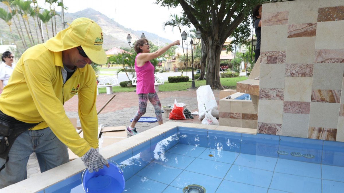 El corte de agua afectará a 41 sectores y 25 urbanizaciones de la vía a la costa.